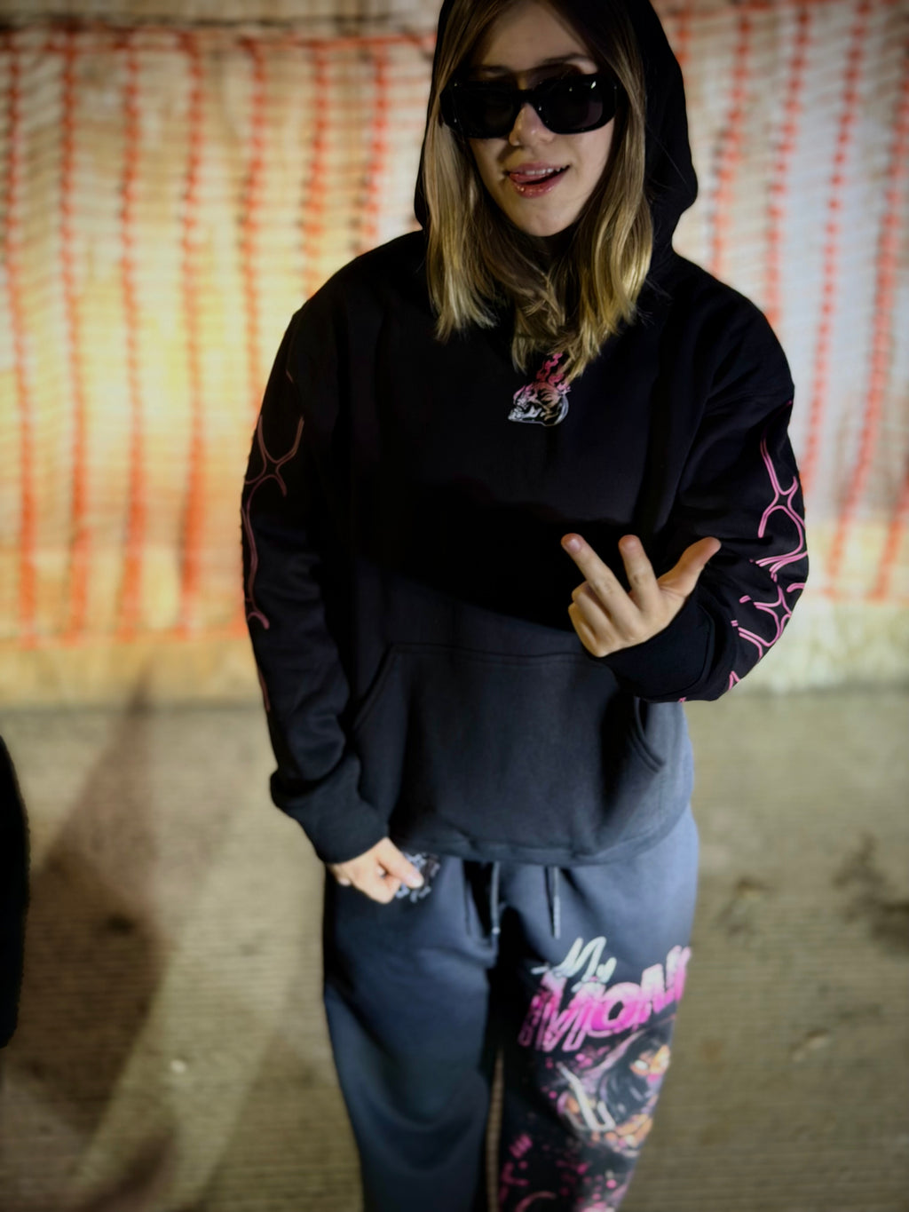 M- HOODIE OS